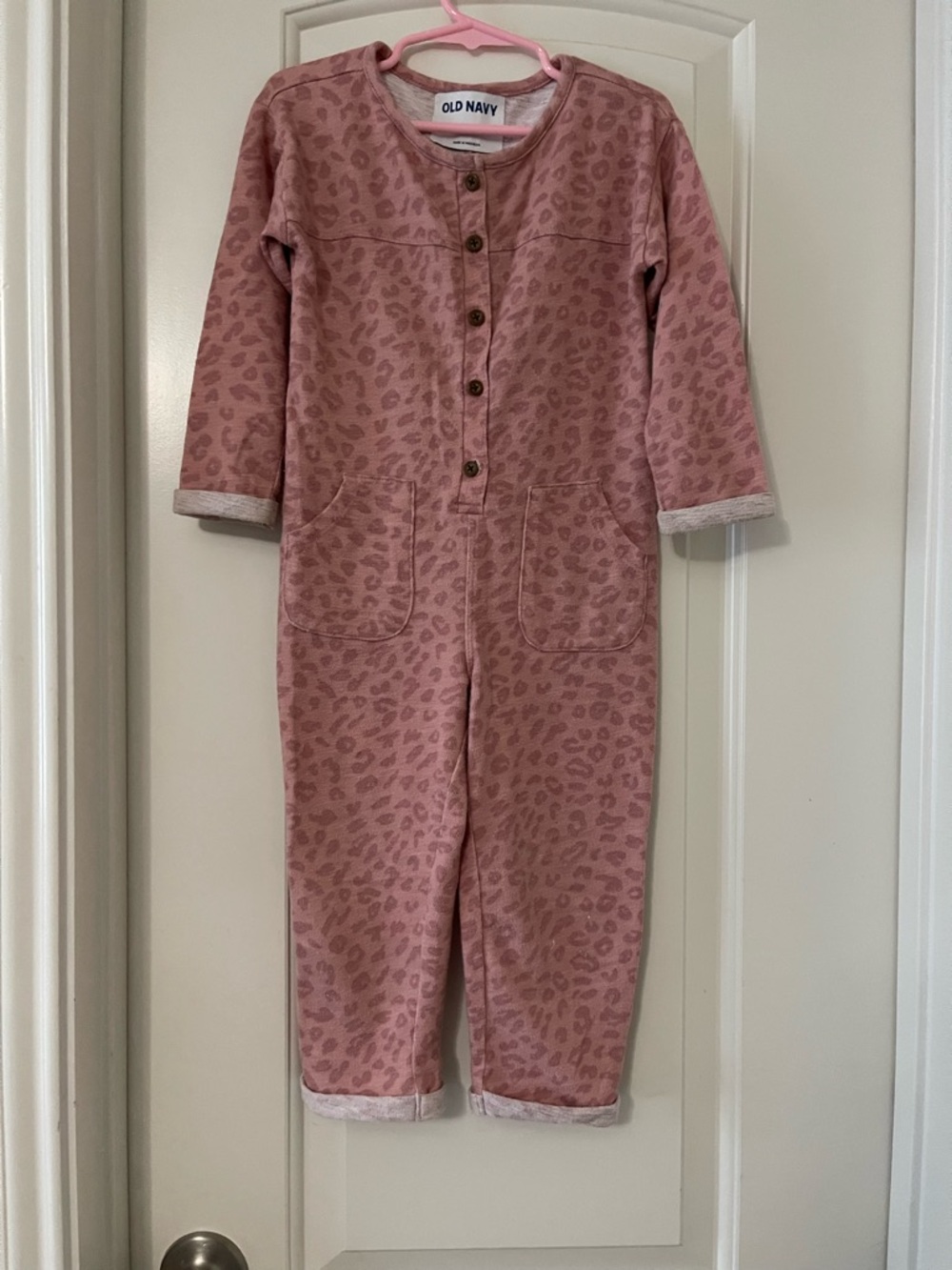 🎀Old Navy Mauve Pink Leopard-Print One-Piece Jumpsuit